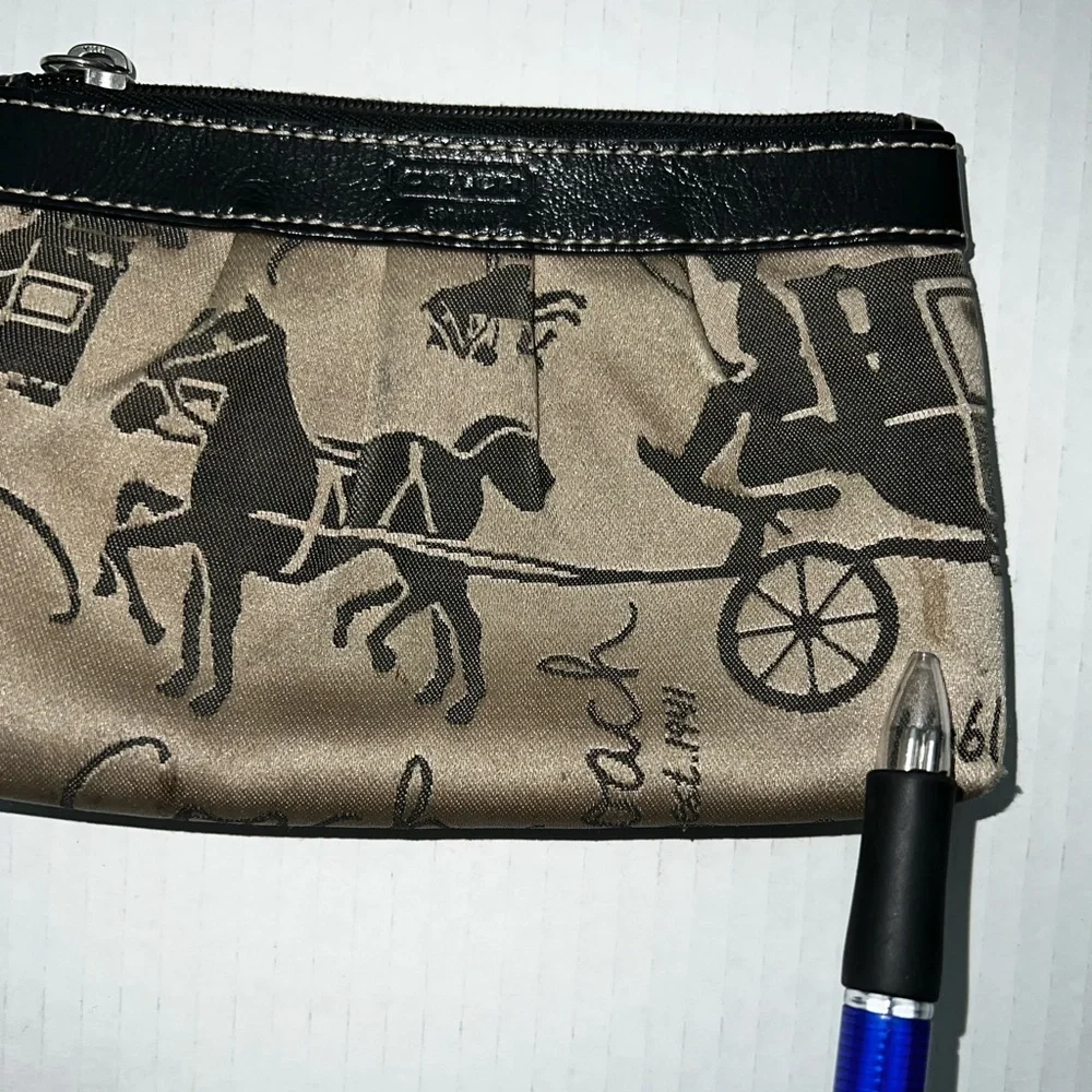 Coach Horse & Carriage Monogram Tan & Black Preloved Coin Pouch